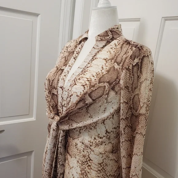 NWT Bar III Snake Print Sheer Tie/Button Front Blouse Size Med. Ret. $59.50 - Picture 3 of 13